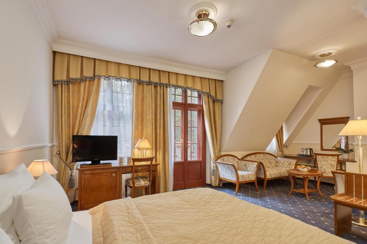 Spa Hotel Villa Ritter 卡罗维发利 外观 照片